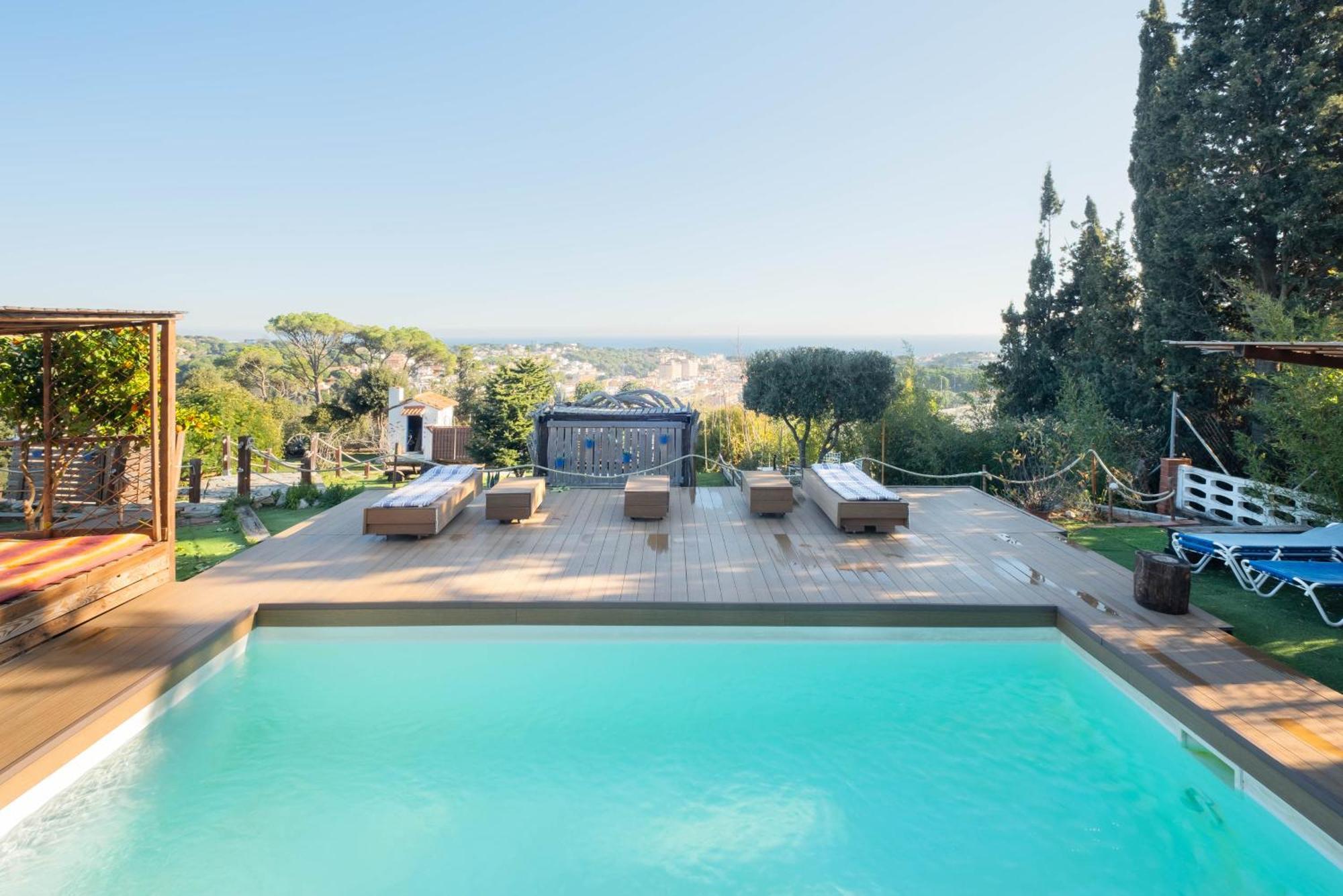 Carrasca L Luxe L Vista Al Mar L Piscina Climatizada L Nature Villa Arenys de Munt